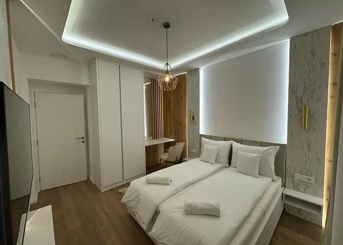 Mona Luxury Apartments - Free Garage Parking