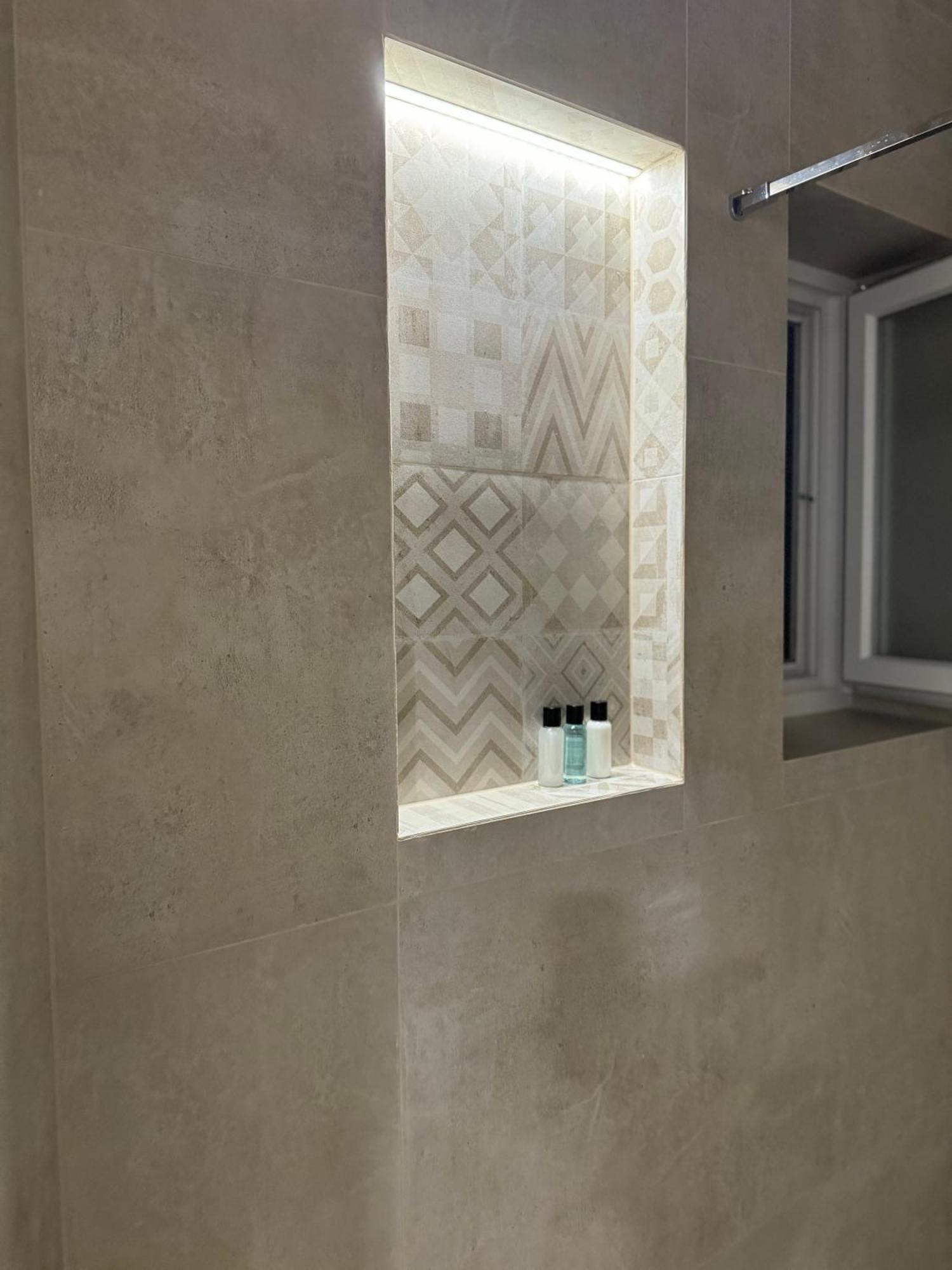 Apartment Mona Luxury - Free Garage Parking Sarajevo