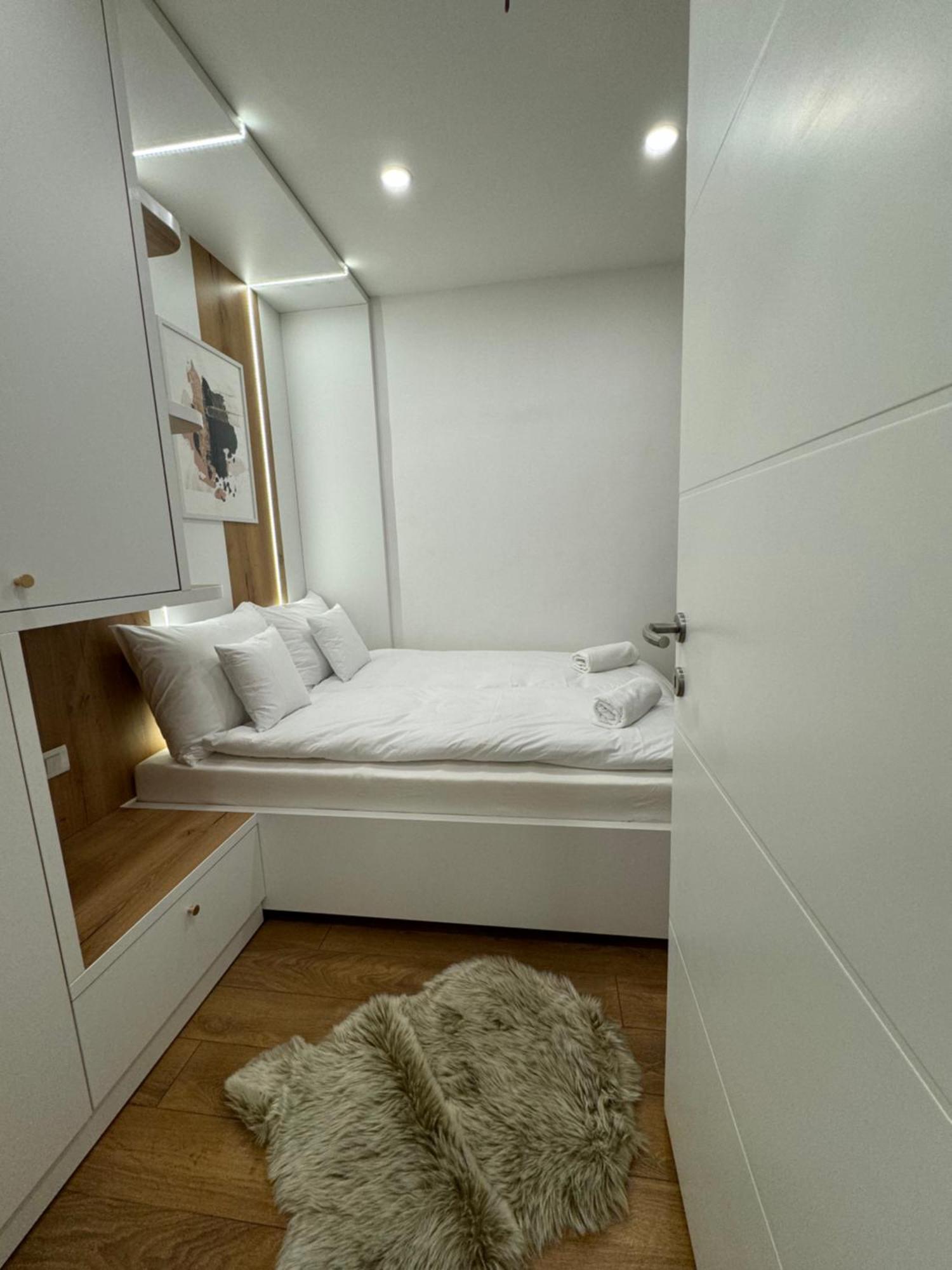 Apartment Mona Luxury - Free Garage Parking