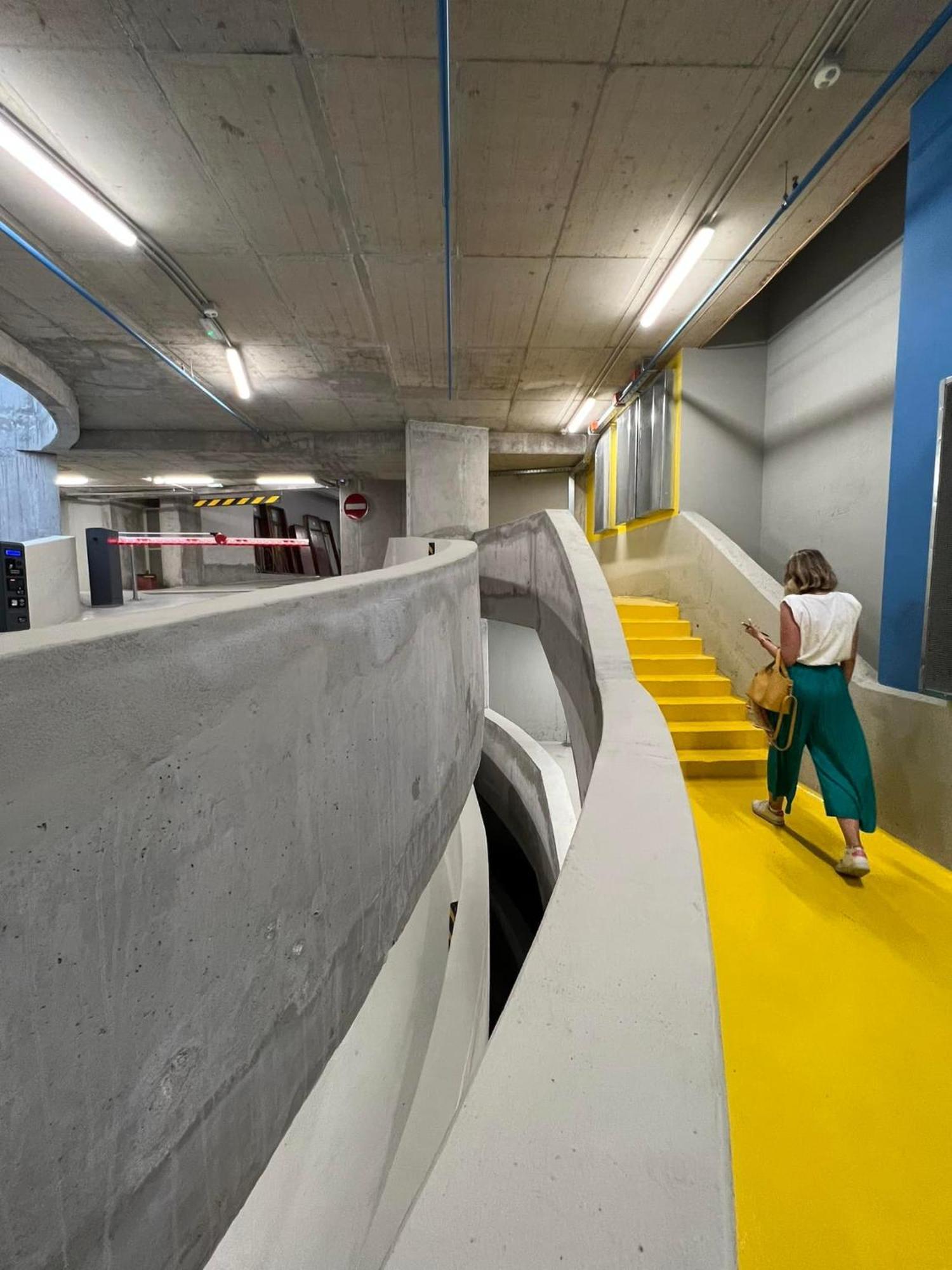 Mona Luxury - Free Garage Parking Apartment