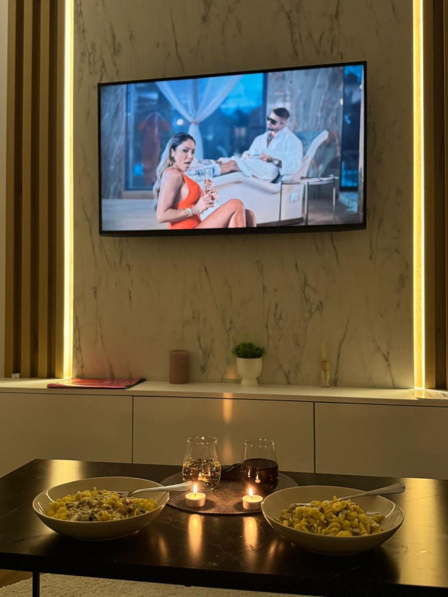Mona Luxury - Free Garage Parking Apartment *